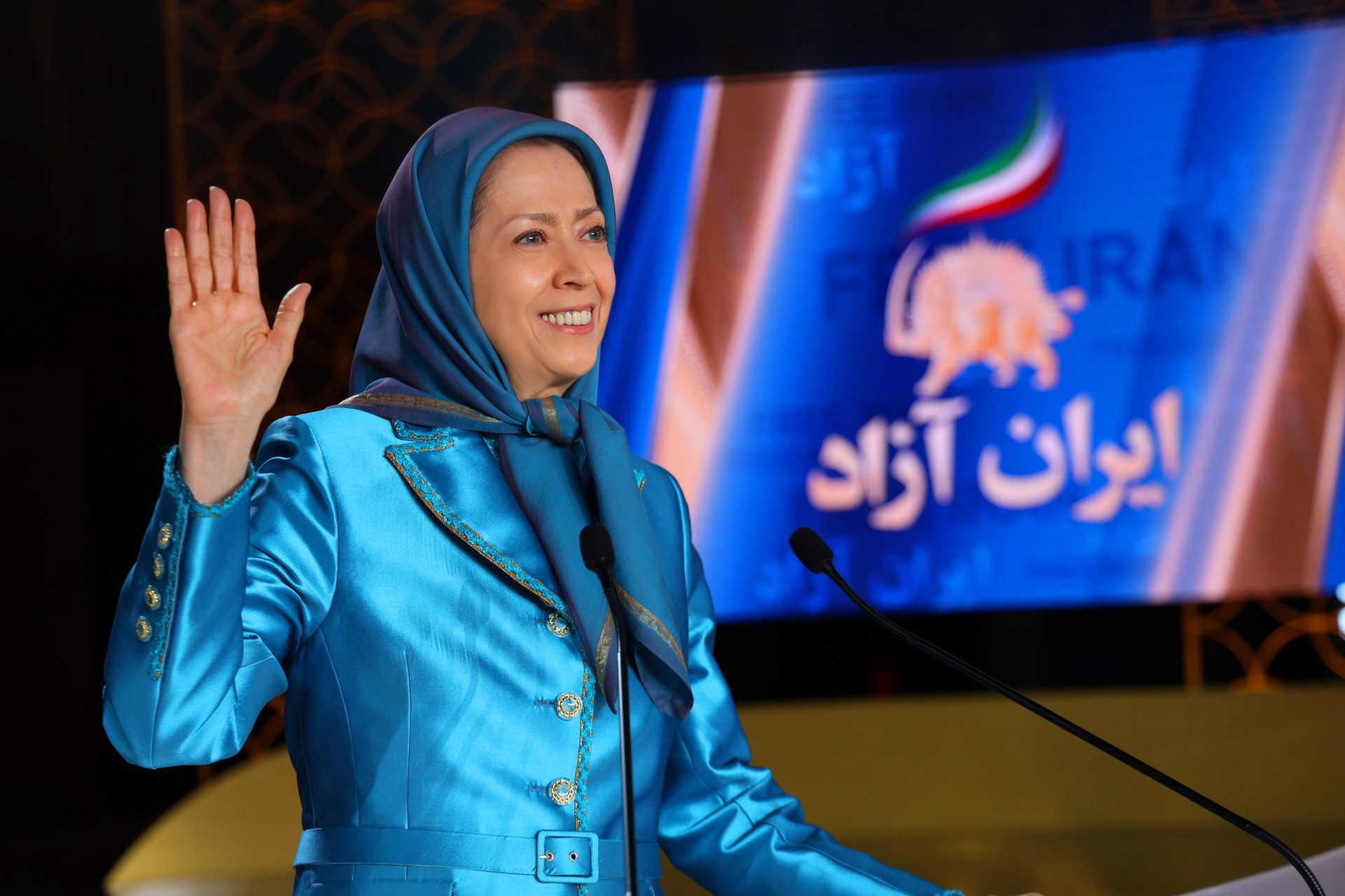 طرح ۱۰ ماده‌يي مريم رجوي براي آينده ايران 